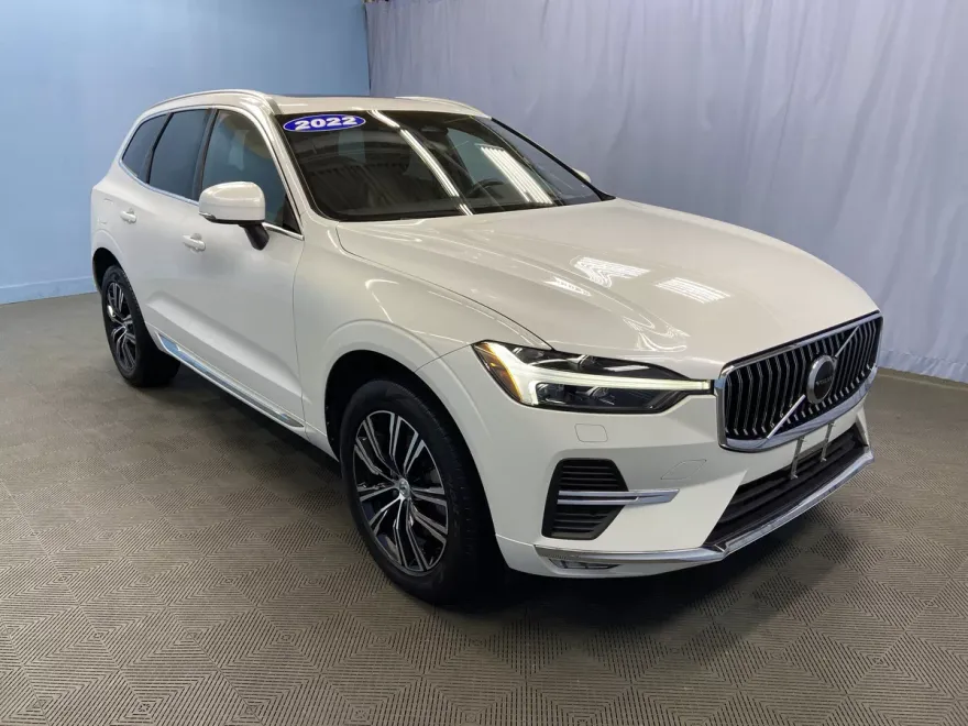 2022 Volvo XC60 Inscription photo 1