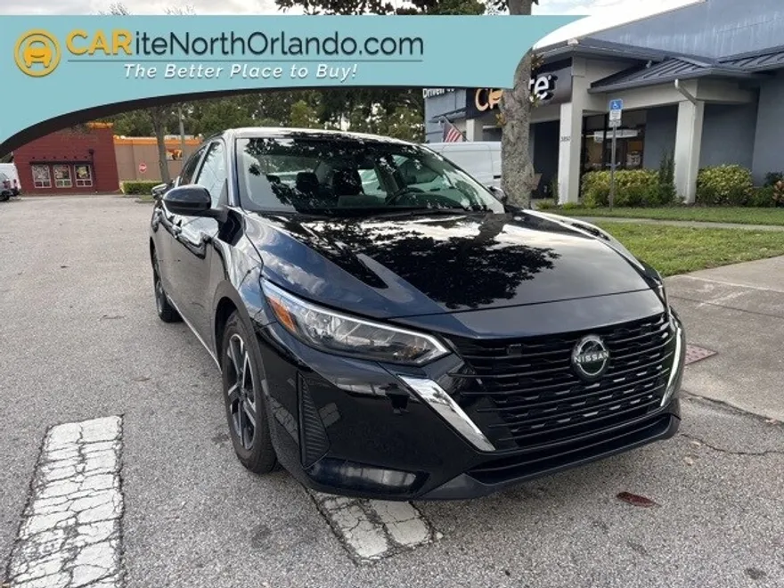 2024 Nissan Sentra SV photo 1
