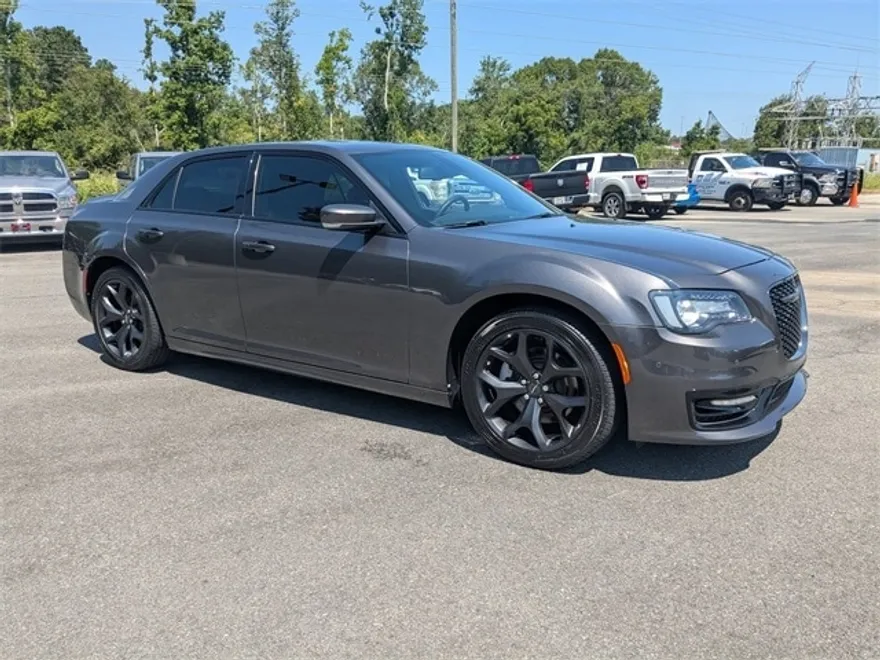 2022 Chrysler 300 S photo 1