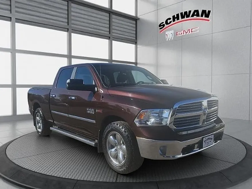 2015 Ram 1500 SLT photo 1