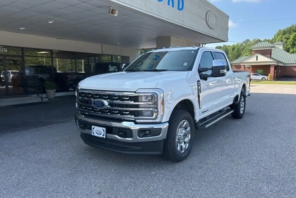 2025 Ford F-350 photo 1