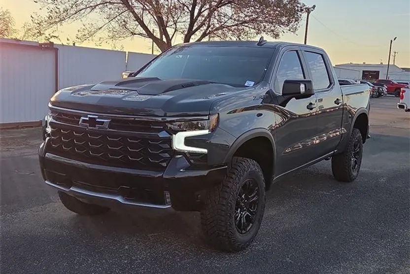 2026 Chevrolet Silverado 1500 ZR2 photo 1
