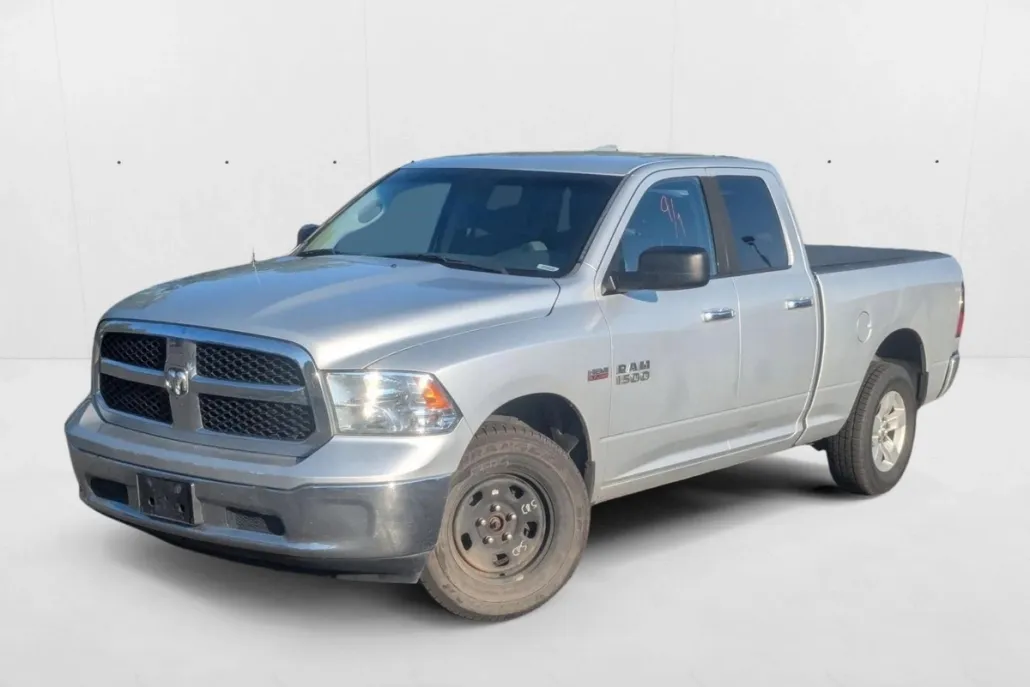 2017 Ram 1500 SLT photo 1