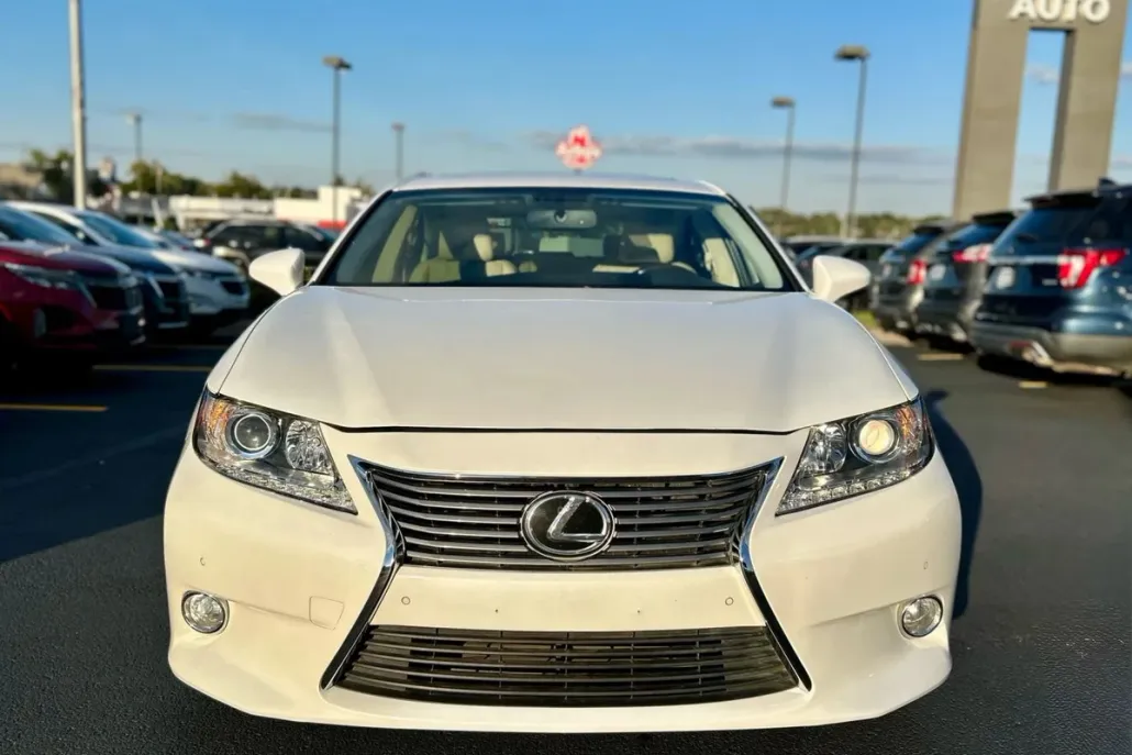 2014 Lexus ES 350 photo 1