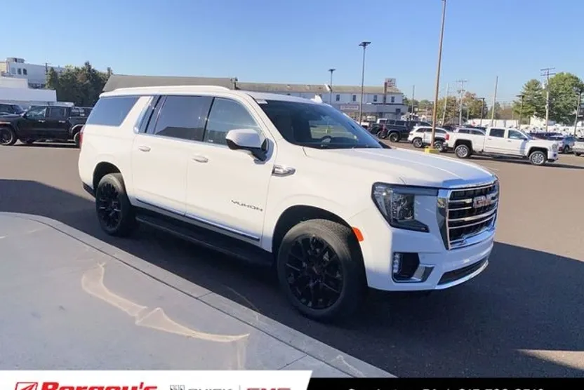 2023 Gmc Yukon XL SLT photo 1