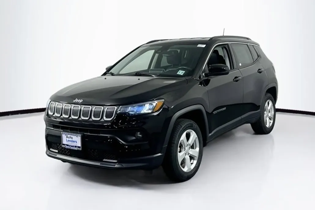 2022 Jeep Compass Latitude photo 1