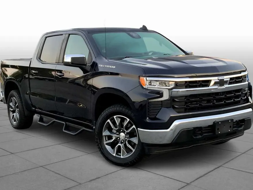 2022 Chevrolet Silverado 1500 LT photo 1