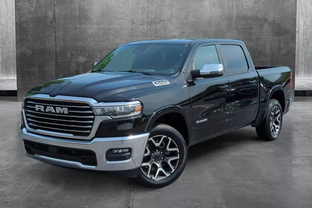 2025 Ram 1500 Laramie photo 1
