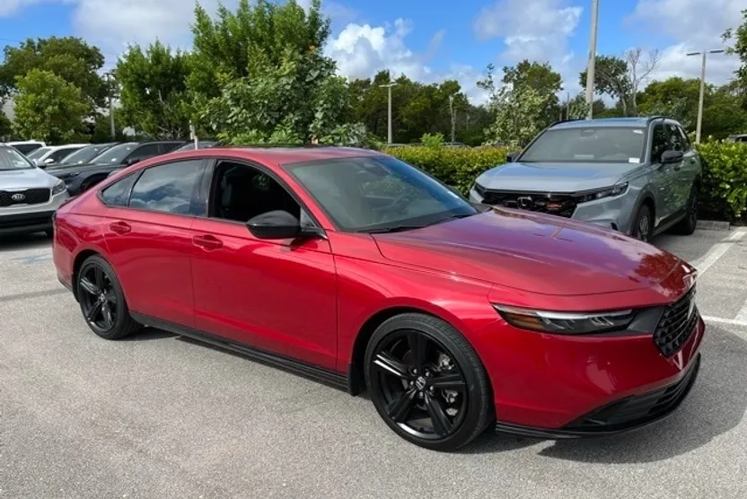 2024 Honda Accord Hybrid Sport-L photo 1