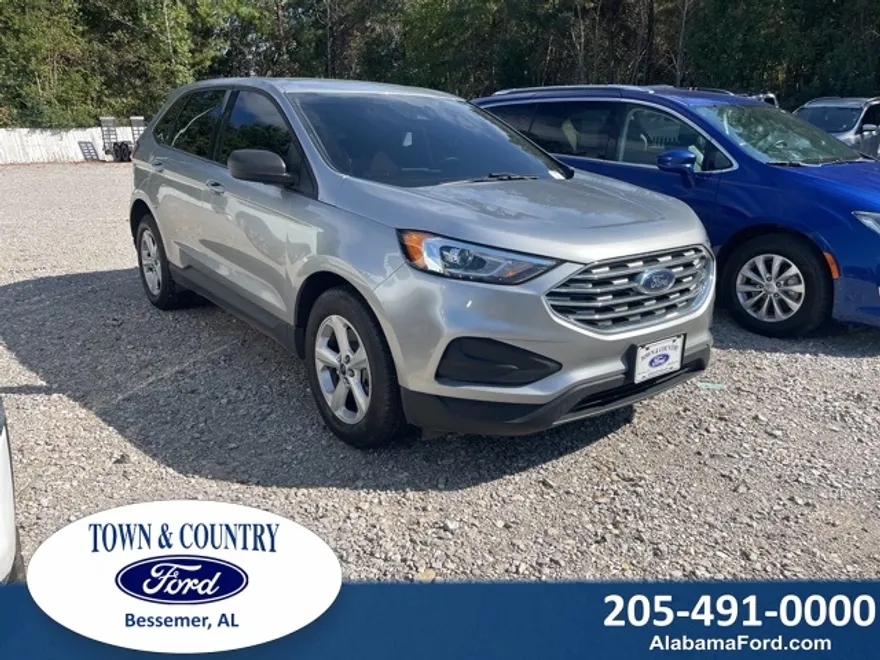2021 Ford Edge SE photo 1