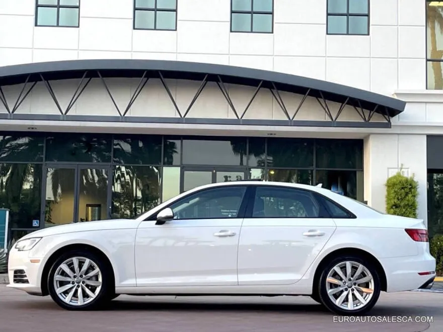 2017 Audi A4 2.0T Quattro Premium photo 1