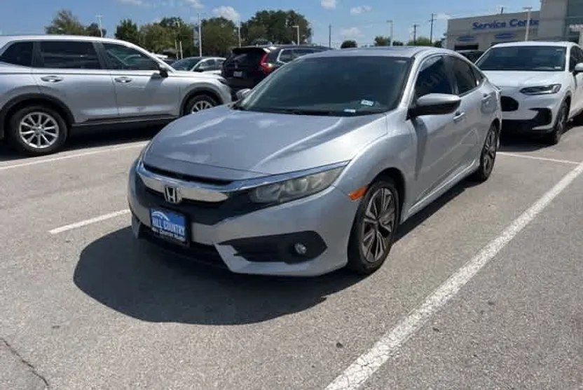 2017 Honda Civic EX photo 1