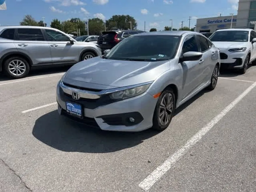 2017 Honda Civic EX photo 1