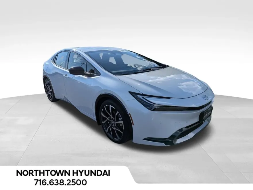 2024 Toyota Prius Prime XSE photo 1