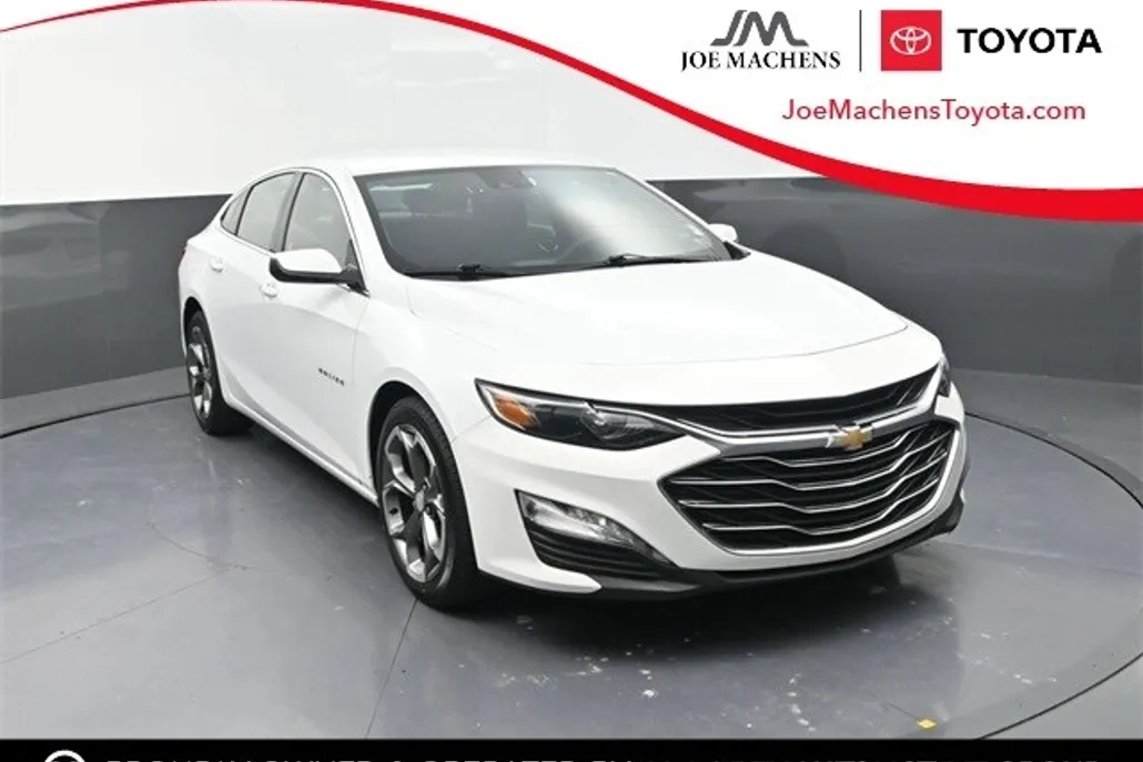 2023 Chevrolet Malibu 1LT photo 1