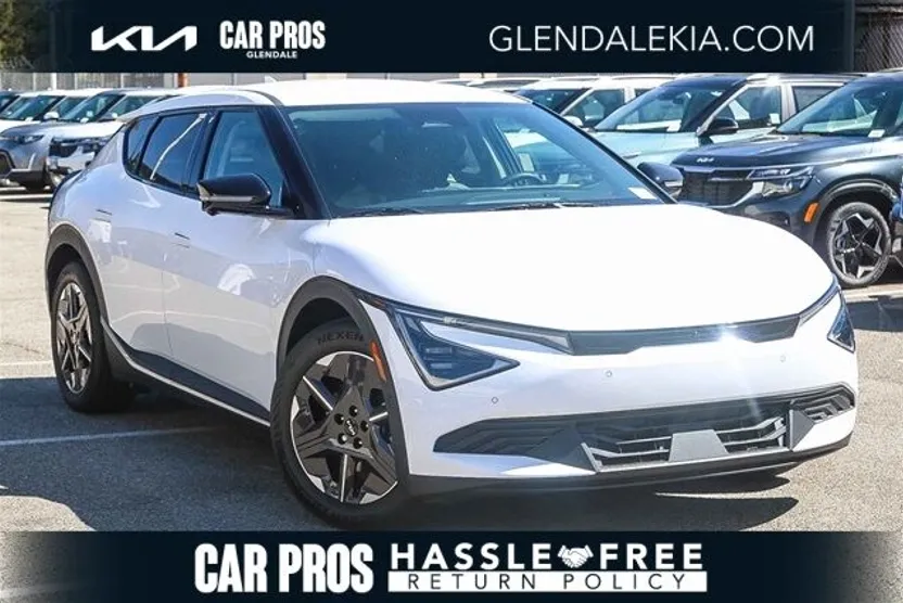 2025 Kia EV6 Light photo 1