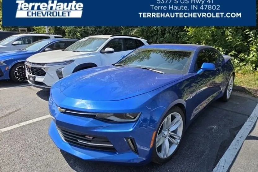 2017 Chevrolet Camaro 1LT photo 1