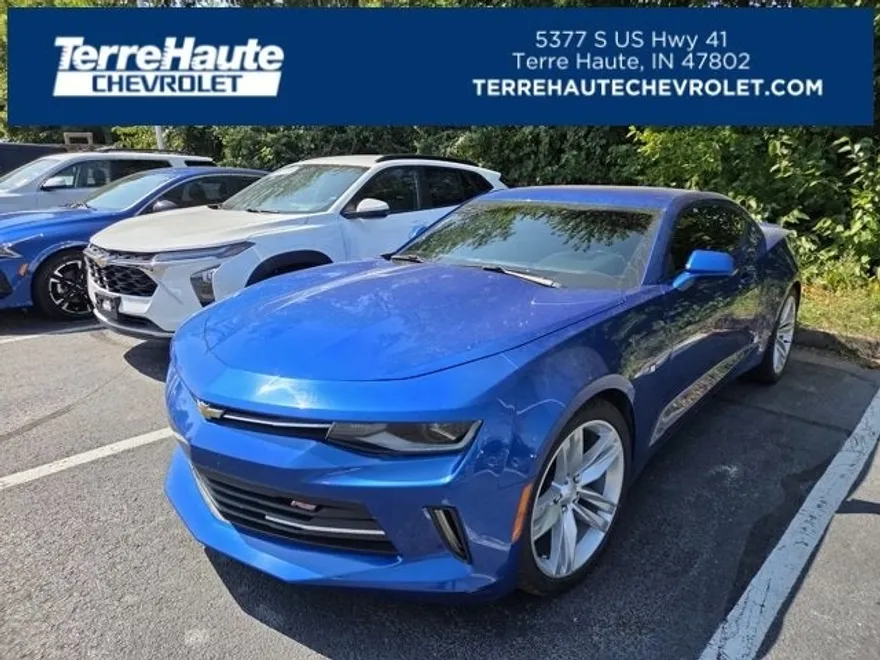 2017 Chevrolet Camaro 1LT photo 1
