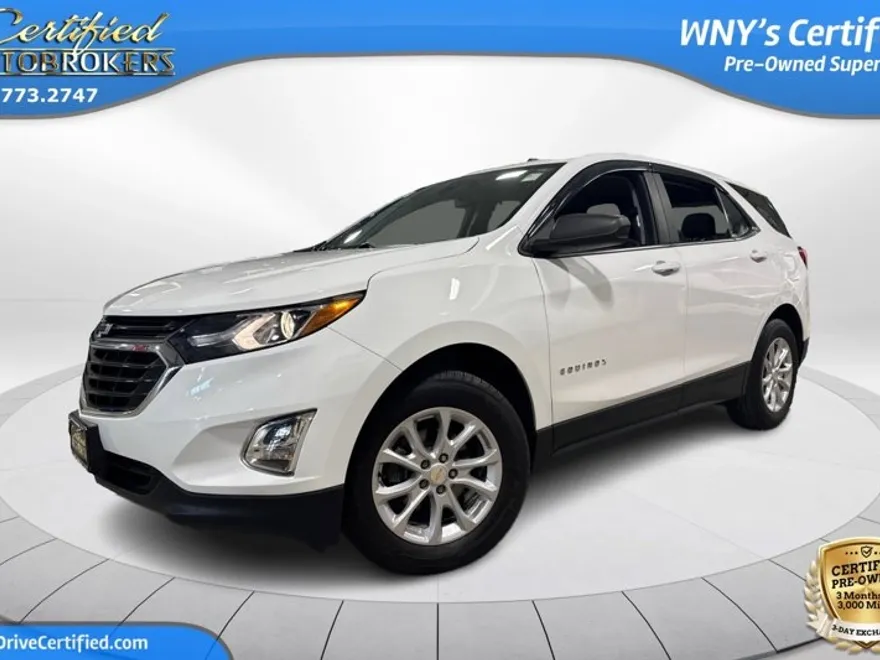 2021 Chevrolet Equinox LS photo 1