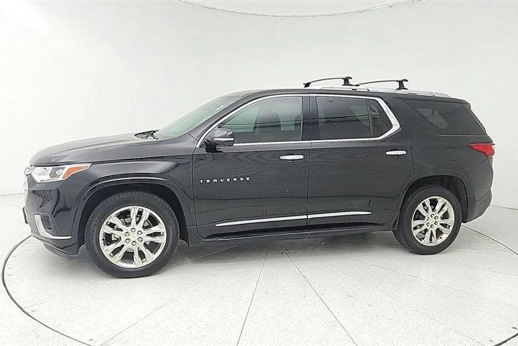 2019 Chevrolet Traverse High Country photo 1