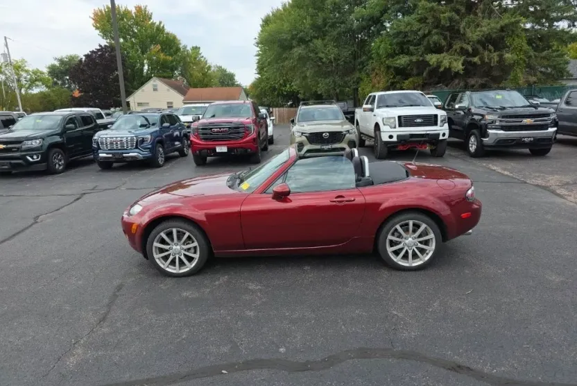 2006 Mazda MX-5 Miata Miata Club Spec photo 1