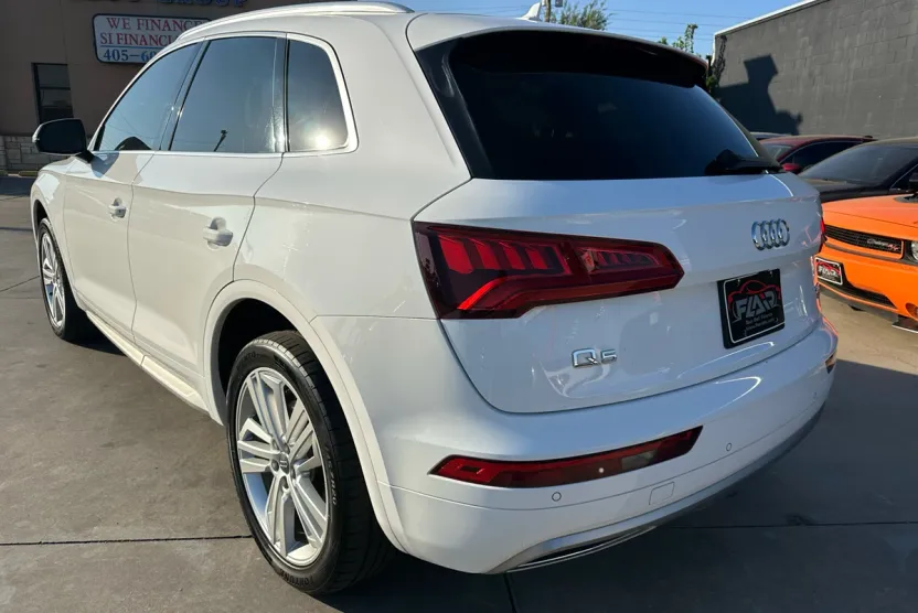 2018 Audi Q5 TFSI Premium Plus photo 1