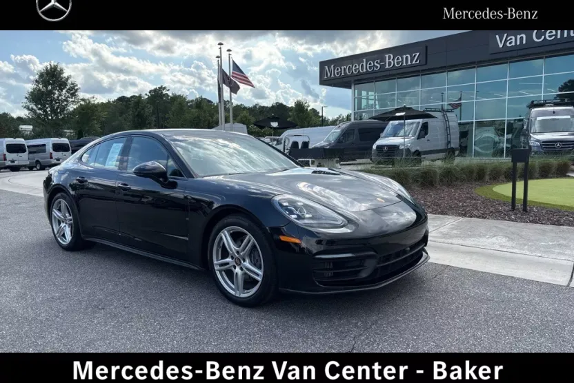 2021 Porsche Panamera 4 photo 1