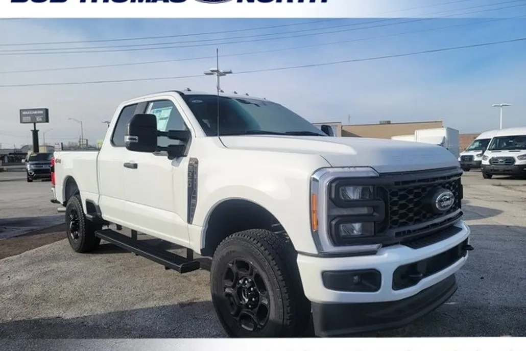 2023 Ford F-350 XL photo 1