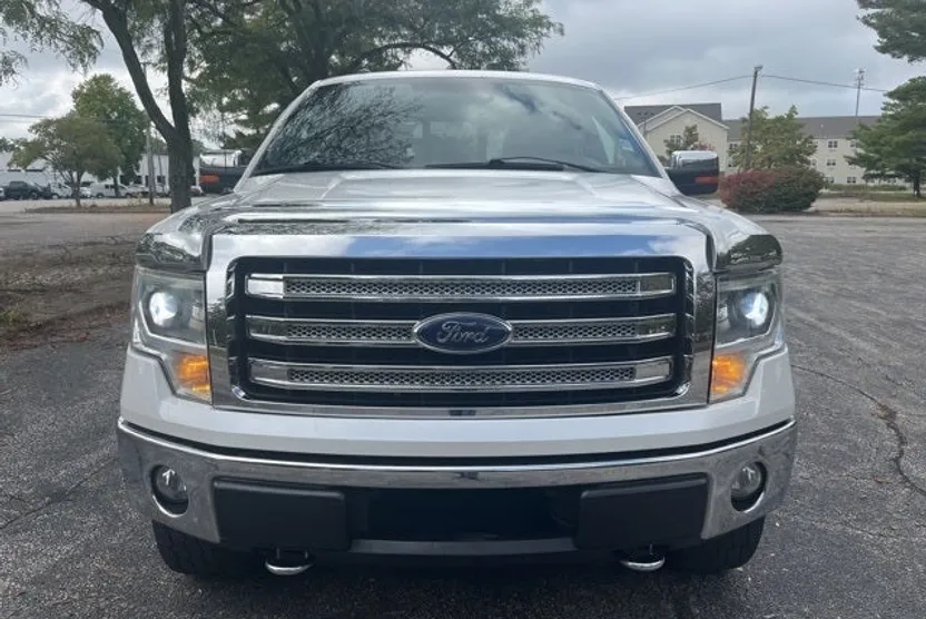 2013 Ford F-150 Lariat photo 1