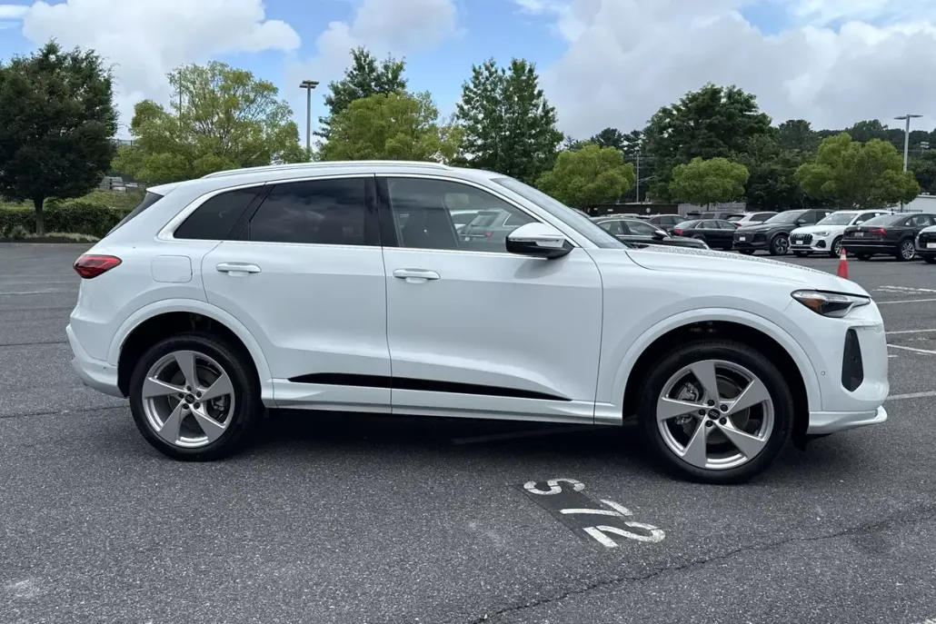 2025 Audi Q5 2.0T Premium photo 1