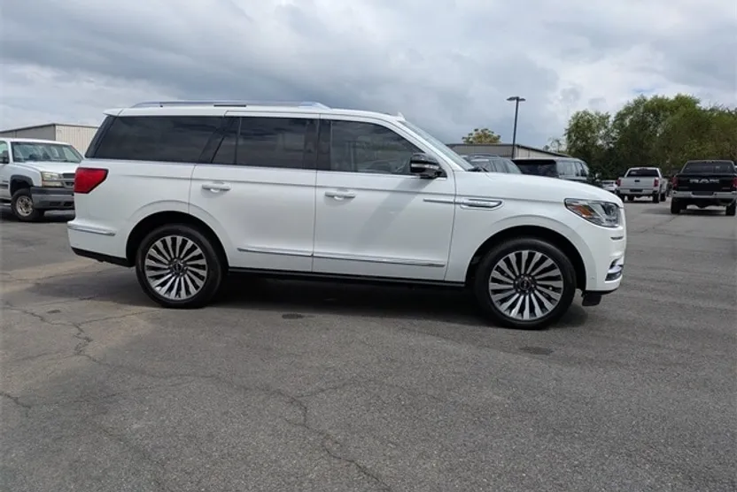 2021 Lincoln Navigator Reserve photo 1