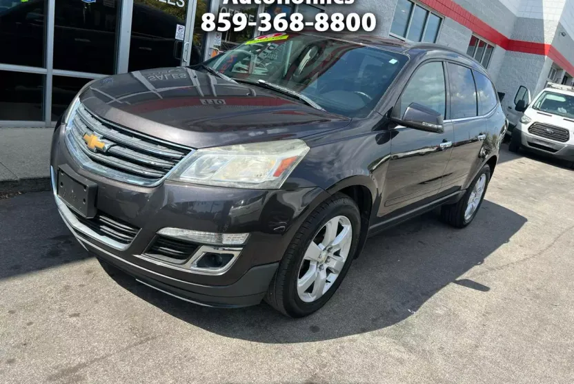 2016 Chevrolet Traverse 1LT photo 1