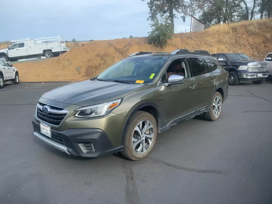 2022 Subaru Outback Touring XT photo 1