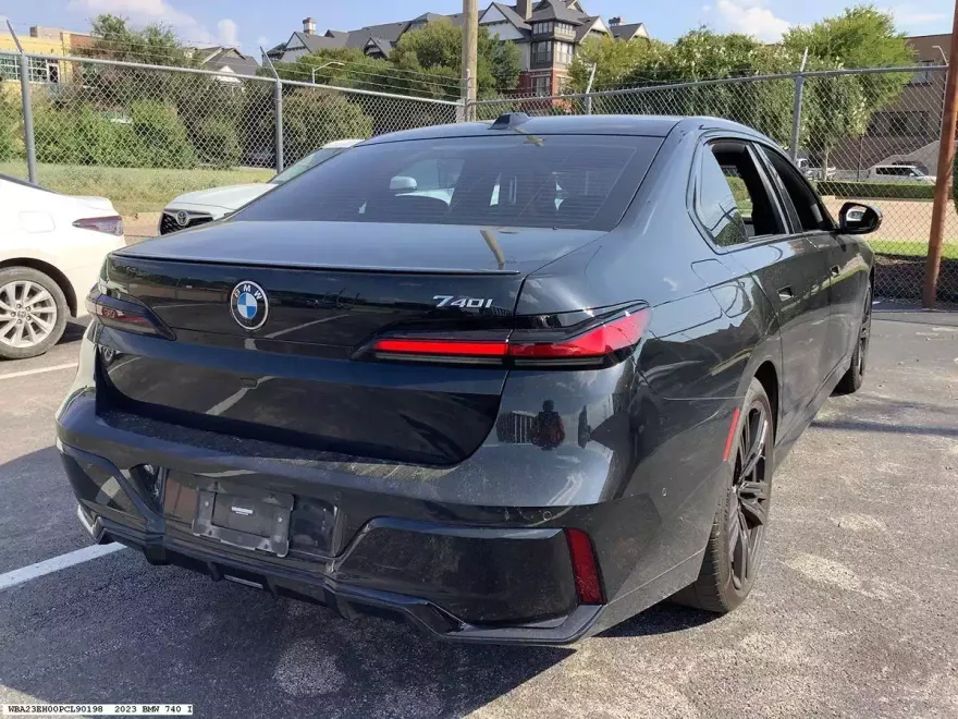2023 Bmw 740i photo 1