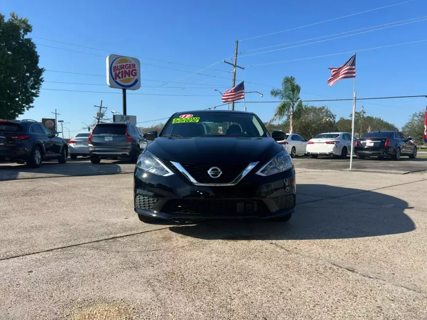 2019 Nissan Sentra SV photo 1