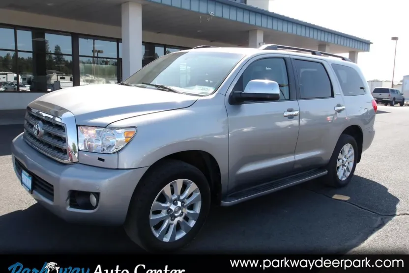 2008 Toyota Sequoia Platinum photo 1