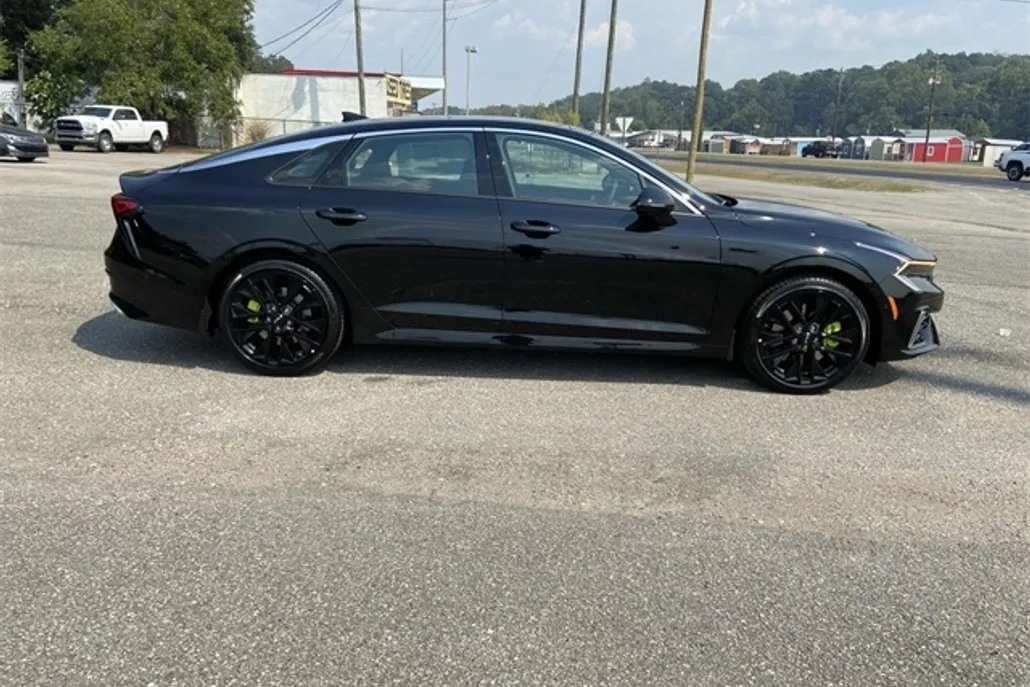 2026 Kia K5 GT photo 1