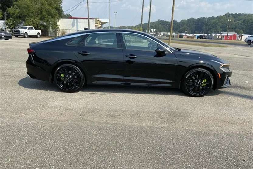 2026 Kia K5 GT photo 1