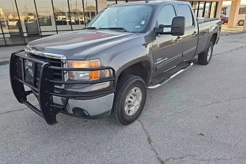 2007 Gmc Sierra SLT photo 1