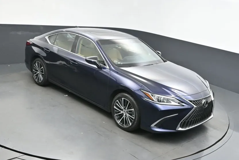 2022 Lexus ES 350 photo 1