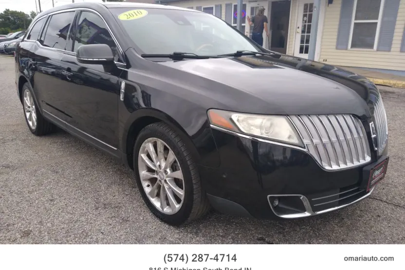 2010 Lincoln MKT EcoBoost photo 1