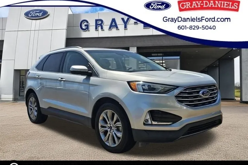 2019 Ford Edge Titanium photo 1