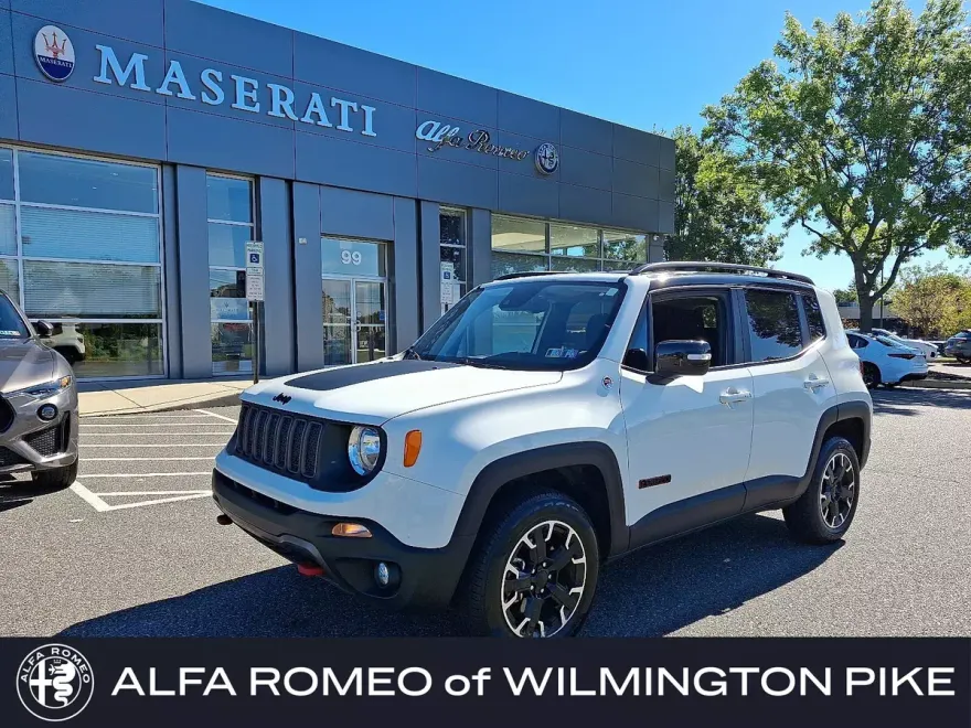 2023 Jeep Renegade Trailhawk photo 1