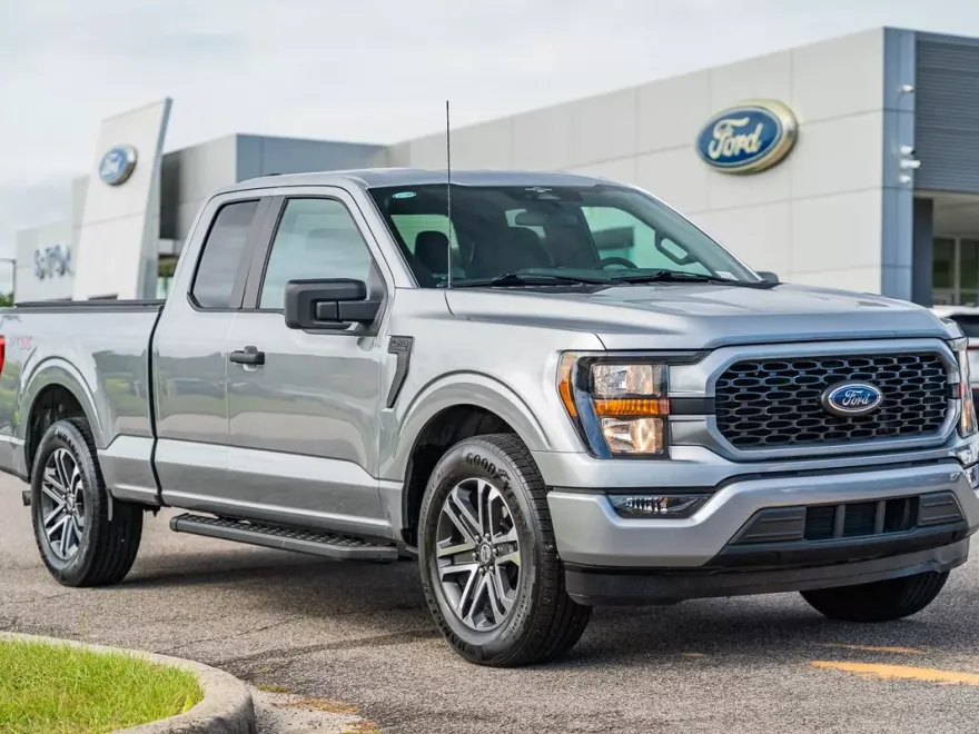 2023 Ford F-150 XL photo 1