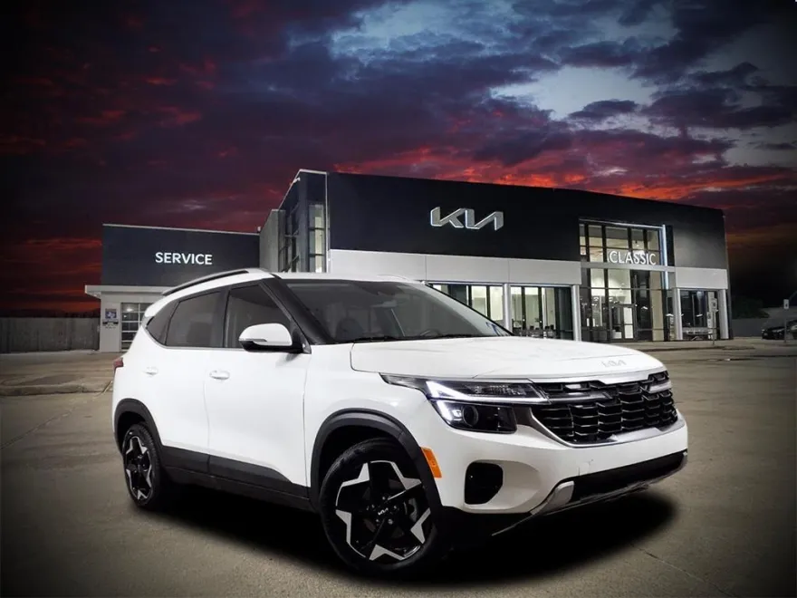 2024 Kia Seltos EX photo 1