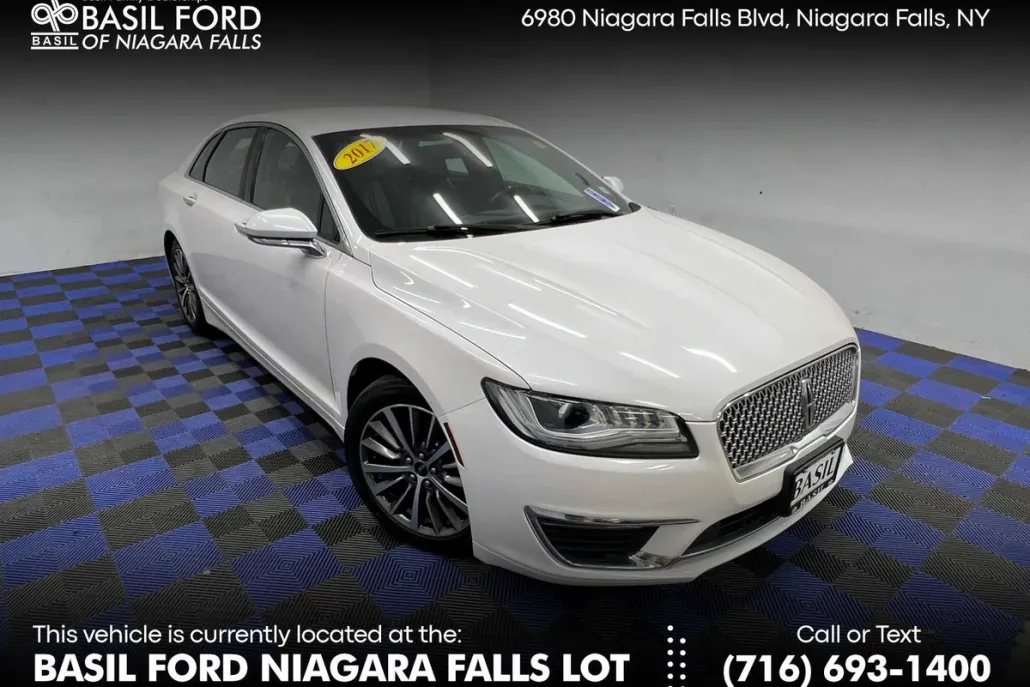 2017 Lincoln MKZ Premiere photo 1