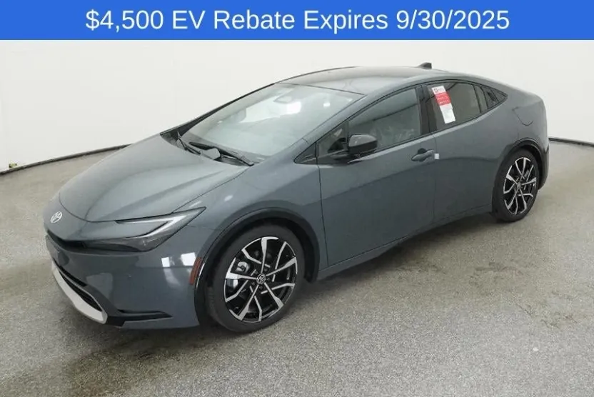 2026 Toyota Prius Plug-in Hybrid XSE Premium photo 1