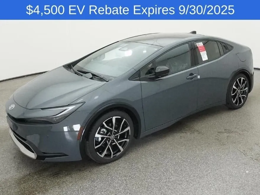 2026 Toyota Prius Plug-in Hybrid XSE Premium photo 1