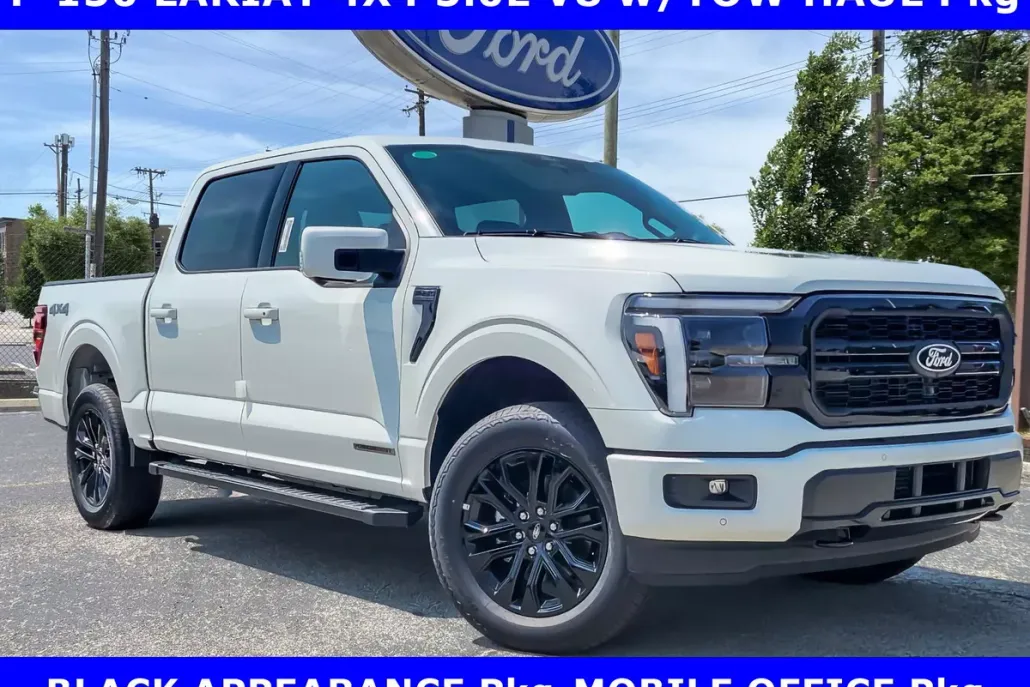 2025 Ford F-150 Lariat photo 1