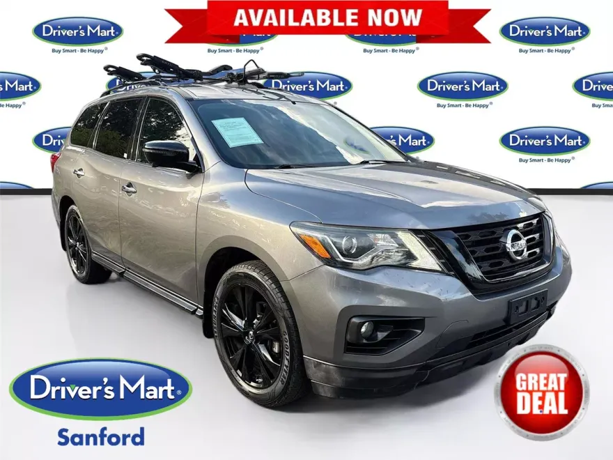 2018 Nissan Pathfinder SL photo 1